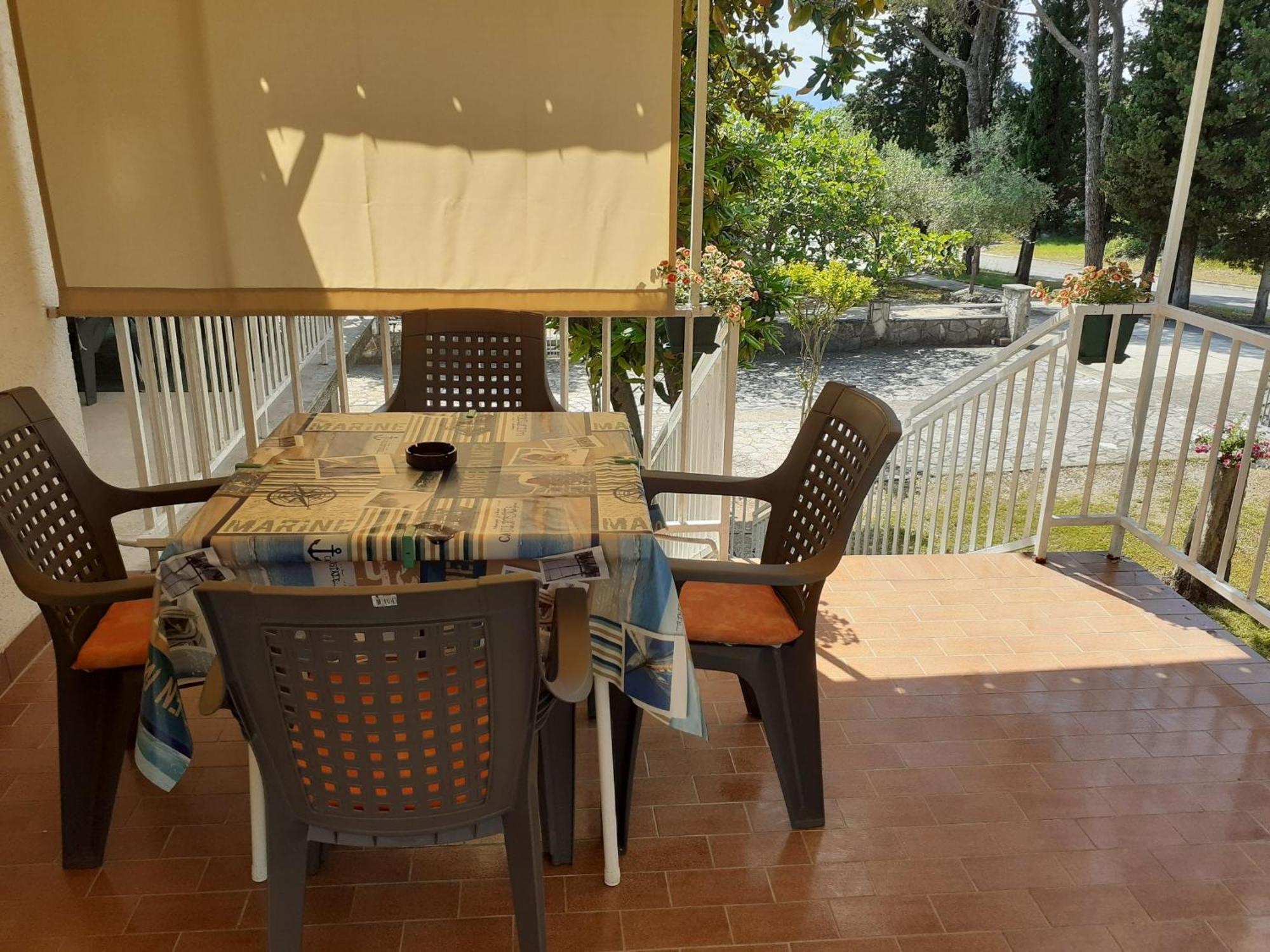 Apartment Simunec Malinska Pokoj fotografie