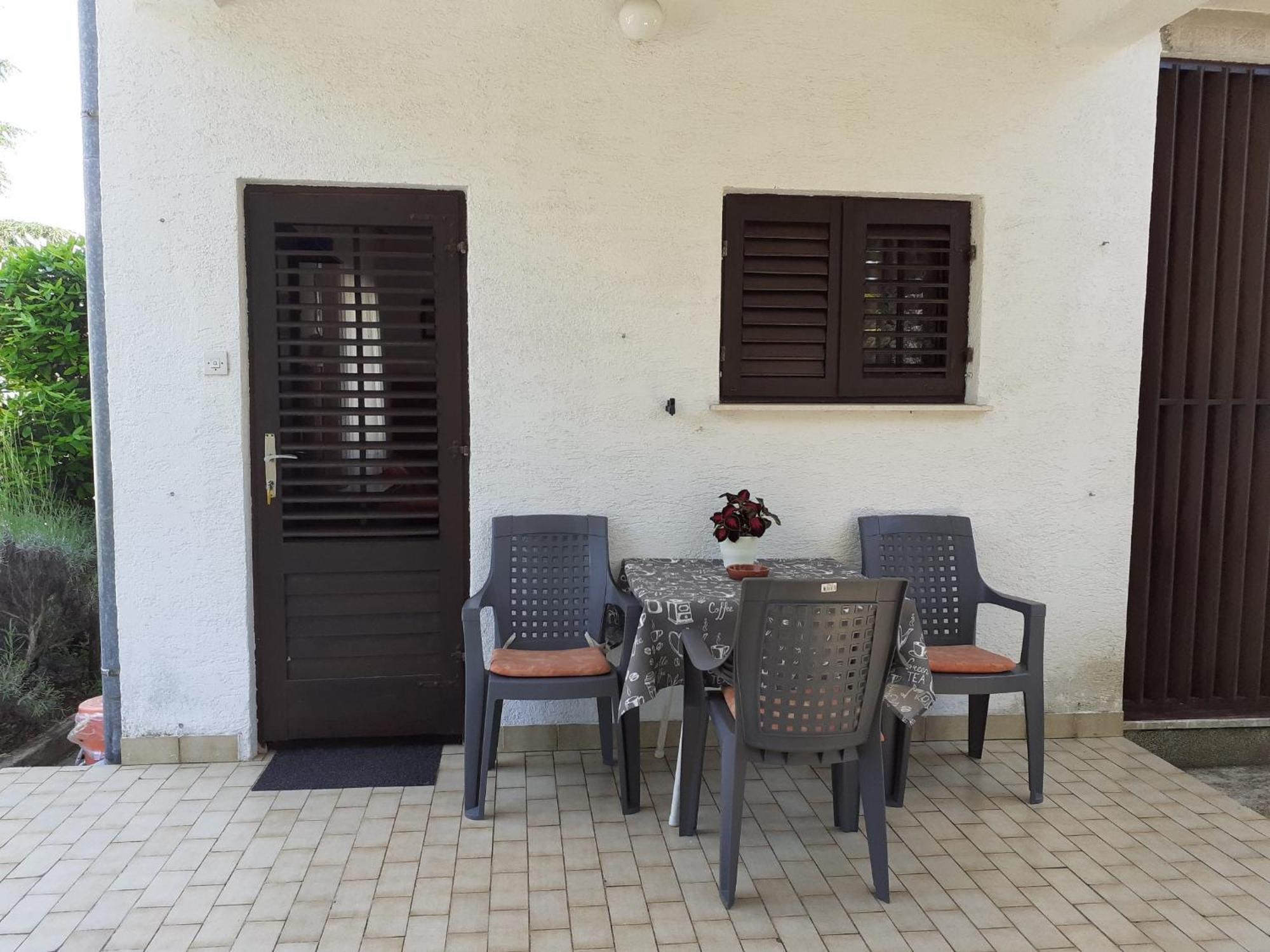 Apartment Simunec Malinska Pokoj fotografie
